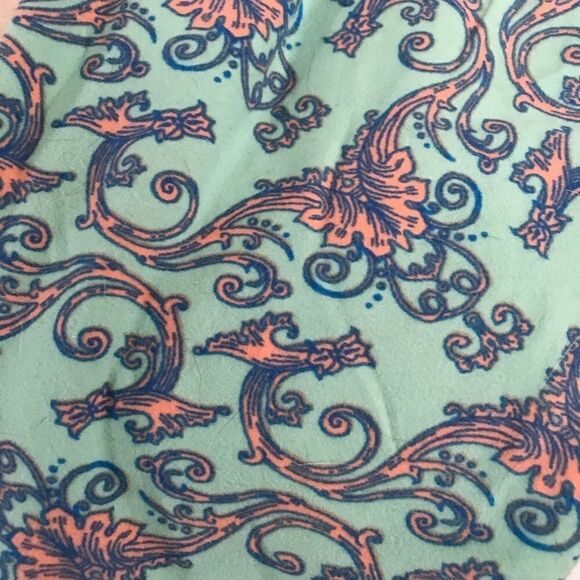 LuLaRoe One Size Leggings - Picture 2 of 3